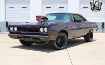 Plymouth-Road-Runner-Coupe-1969-Purple-Black-232-3