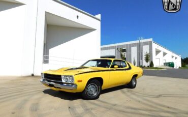 Plymouth-Road-Runner-Coupe-1973-Yellow-Black-92656-2