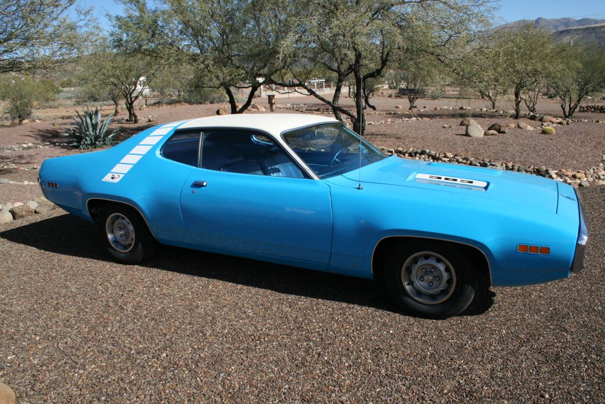 Plymouth-Road-runner-1971-blue-566-1