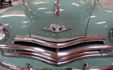 Plymouth-Special-Deluxe-Berline-1950-Silver-Channel-Green-16898-9