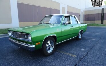 Plymouth-Valiant-Berline-1970-White-Green-159008-2