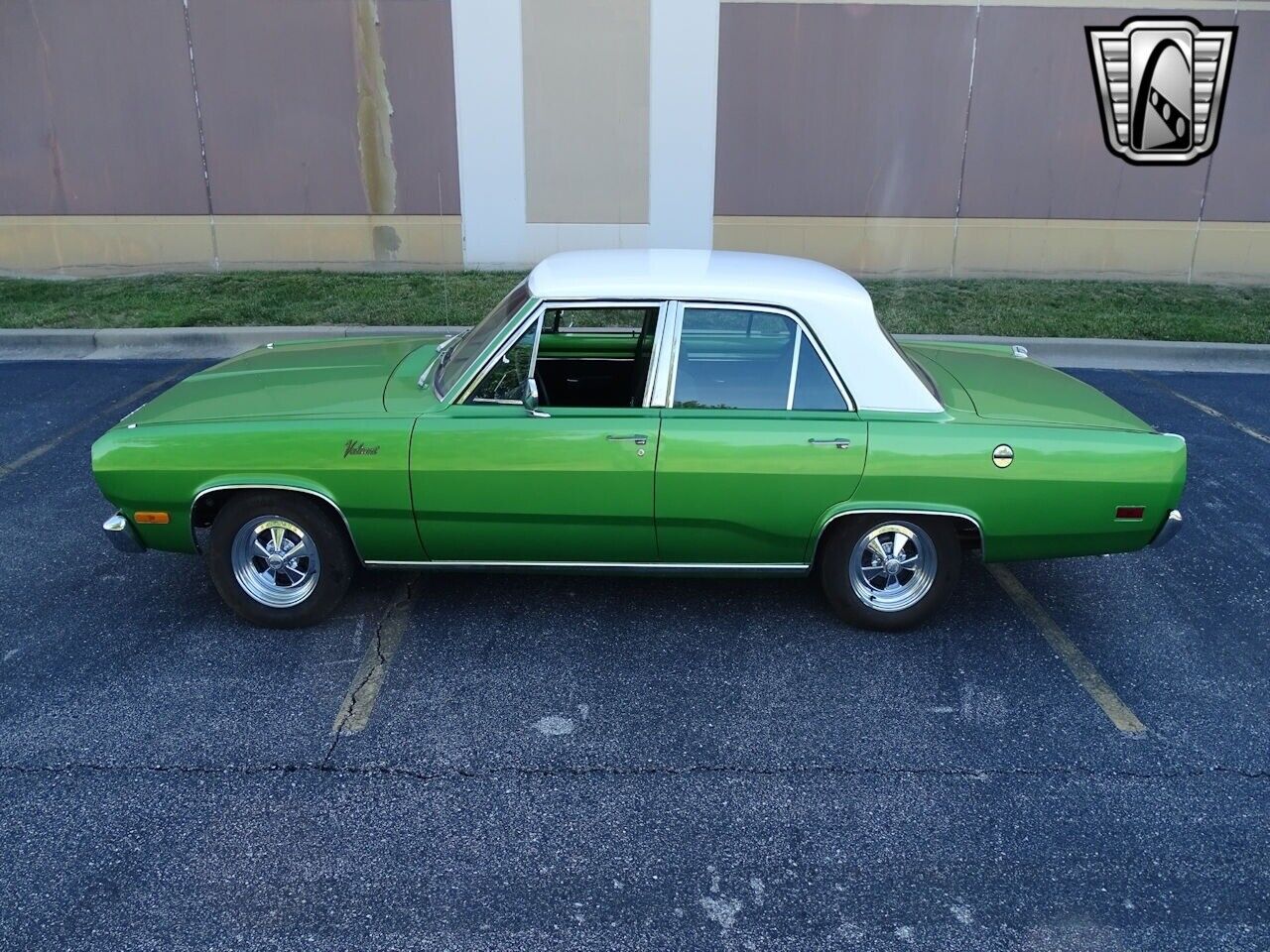 Plymouth-Valiant-Berline-1970-White-Green-159008-4