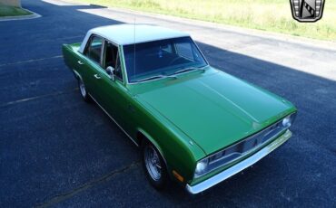 Plymouth-Valiant-Berline-1970-White-Green-159008-8