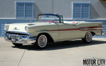 Pontiac-Bonneville-1957-6