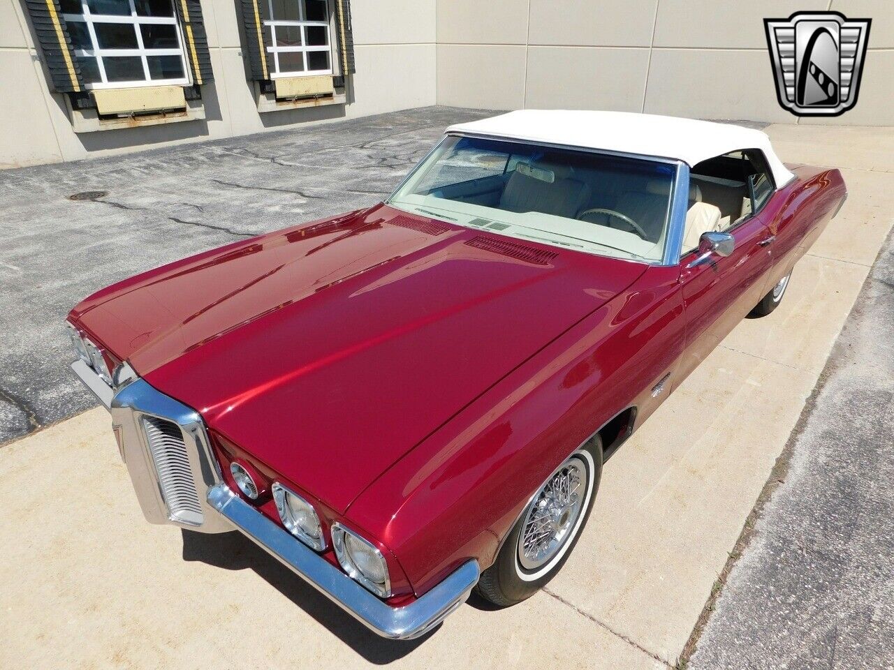 Pontiac-Bonneville-1970-Red-White-124789-2