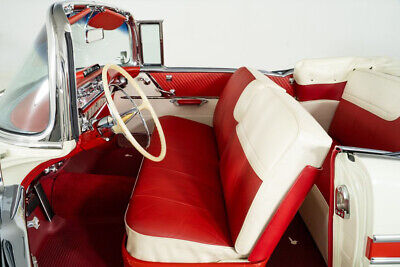 Pontiac-Bonneville-Cabriolet-1957-Tan-Red-113665-19