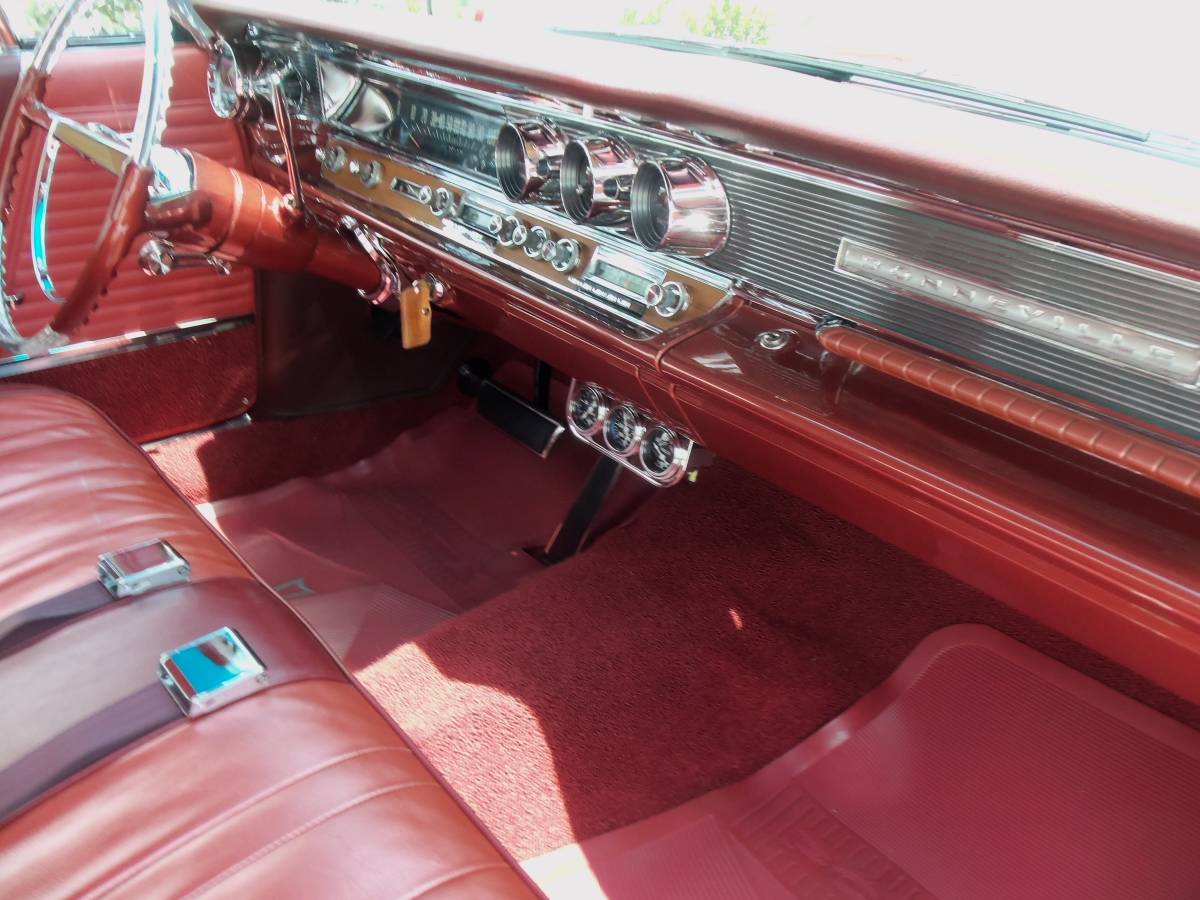 Pontiac-Bonneville-sport-coupe-1964-red-214-12