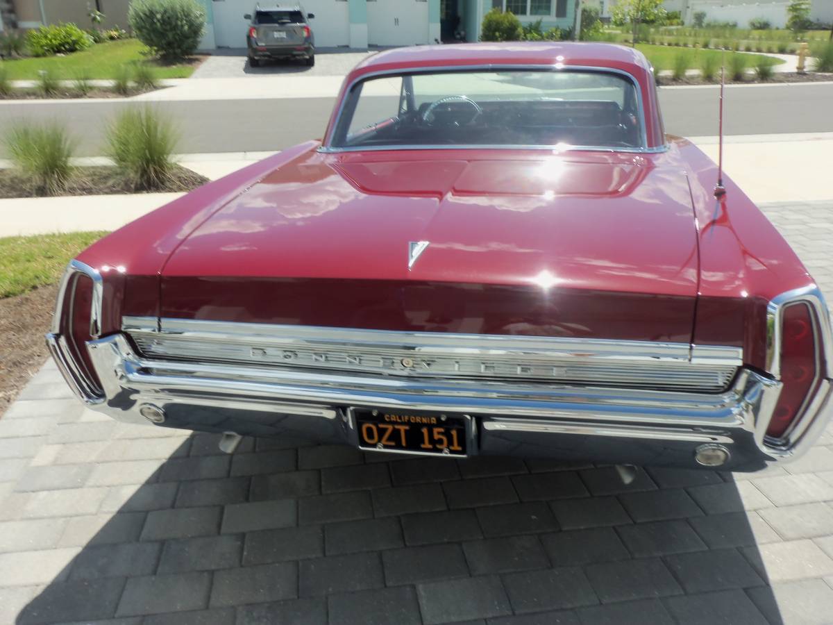 Pontiac-Bonneville-sport-coupe-1964-red-214-3