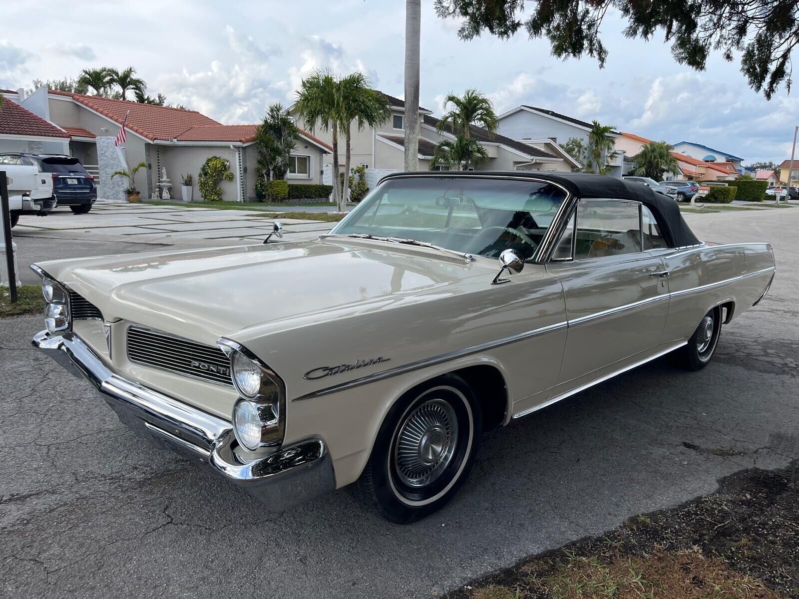 Pontiac-Catalina-Cabriolet-1963-1