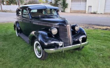 Pontiac-Deluxe-6-1937-1