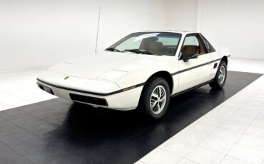 Pontiac Fiero Coupe 1984