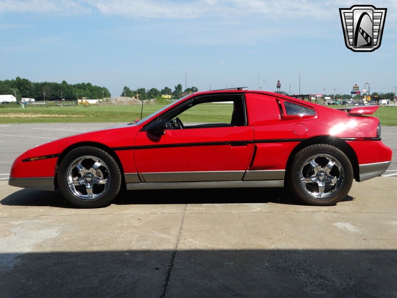 Pontiac-Fiero-Coupe-1986-4