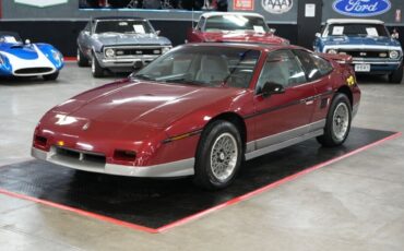 Pontiac-Fiero-Coupe-1987-Maroon-Gray-0-1