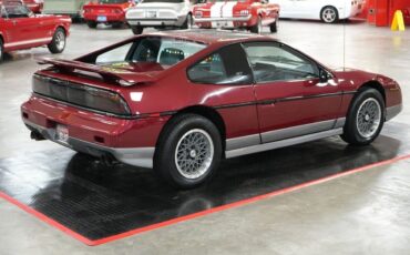 Pontiac-Fiero-Coupe-1987-Maroon-Gray-0-14