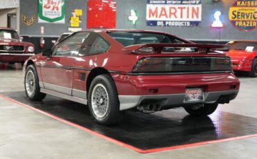 Pontiac-Fiero-Coupe-1987-Maroon-Gray-0-20