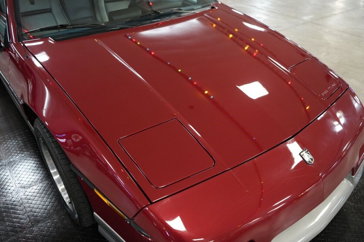 Pontiac-Fiero-Coupe-1987-Maroon-Gray-0-33