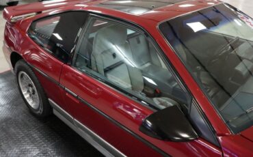 Pontiac-Fiero-Coupe-1987-Maroon-Gray-0-37