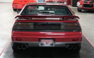 Pontiac-Fiero-Coupe-1987-Maroon-Gray-0-4