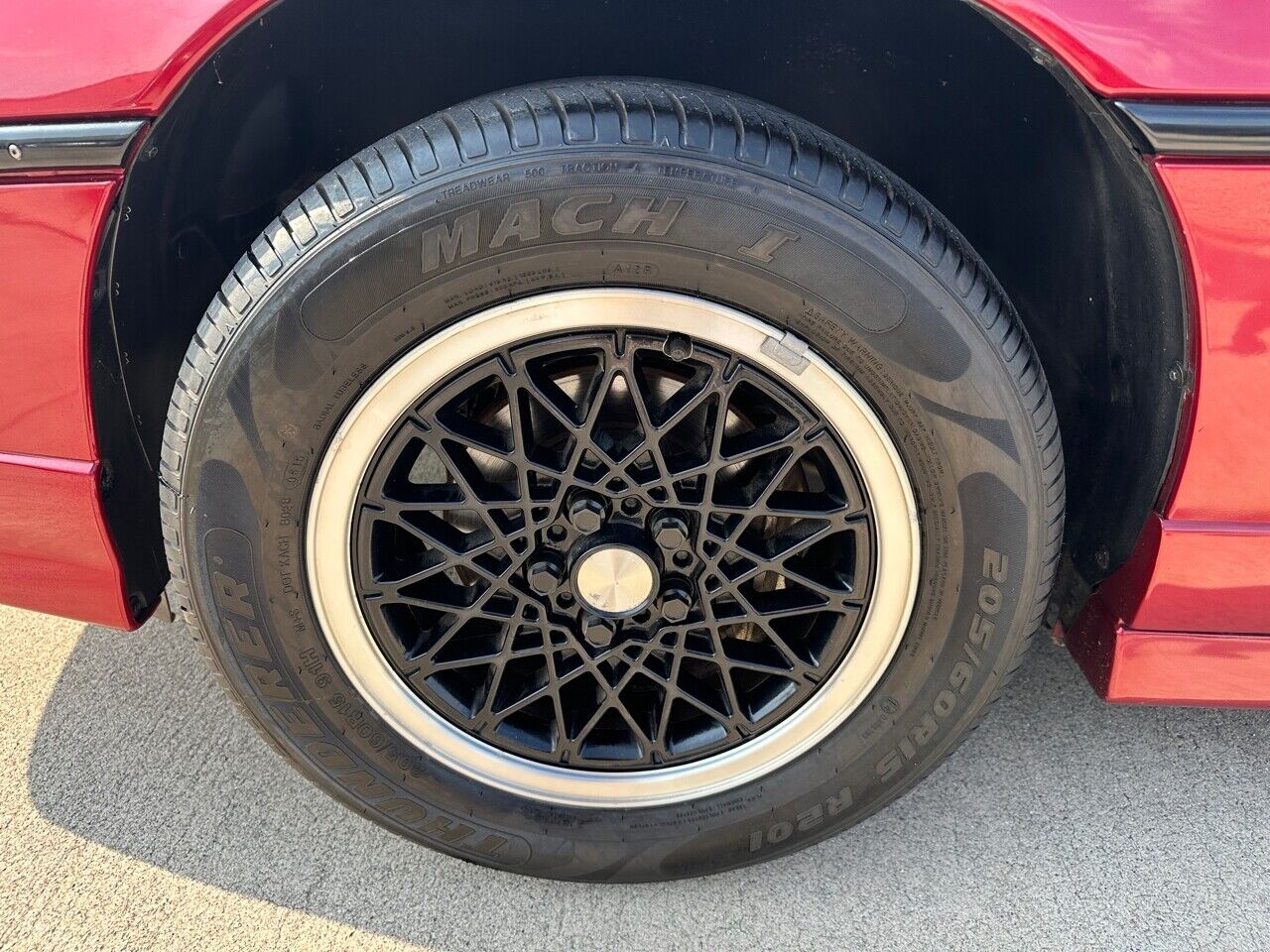 Pontiac-Fiero-Coupe-1988-Maroon-Gray-19978-9