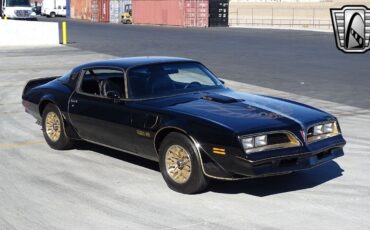 Pontiac-Firebird-1977-Black-Black-12946-3