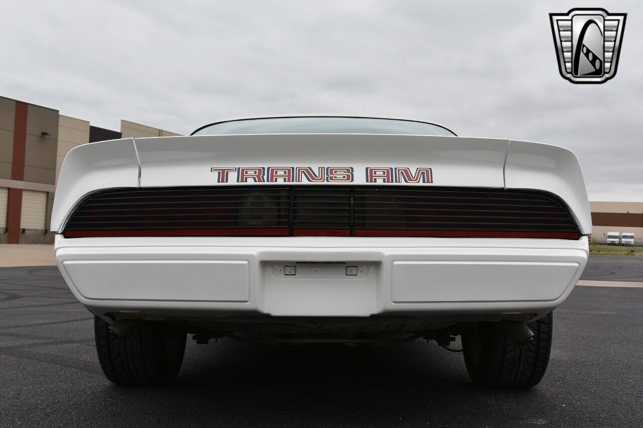 Pontiac-Firebird-1979-White-White-70793-5