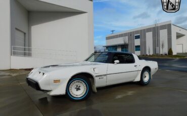 Pontiac-Firebird-1981-White-Red-92413-2