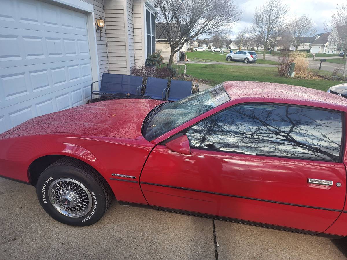 Pontiac-Firebird-1982-4