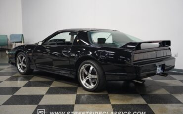 Pontiac-Firebird-1985-Black-Black-118869-11