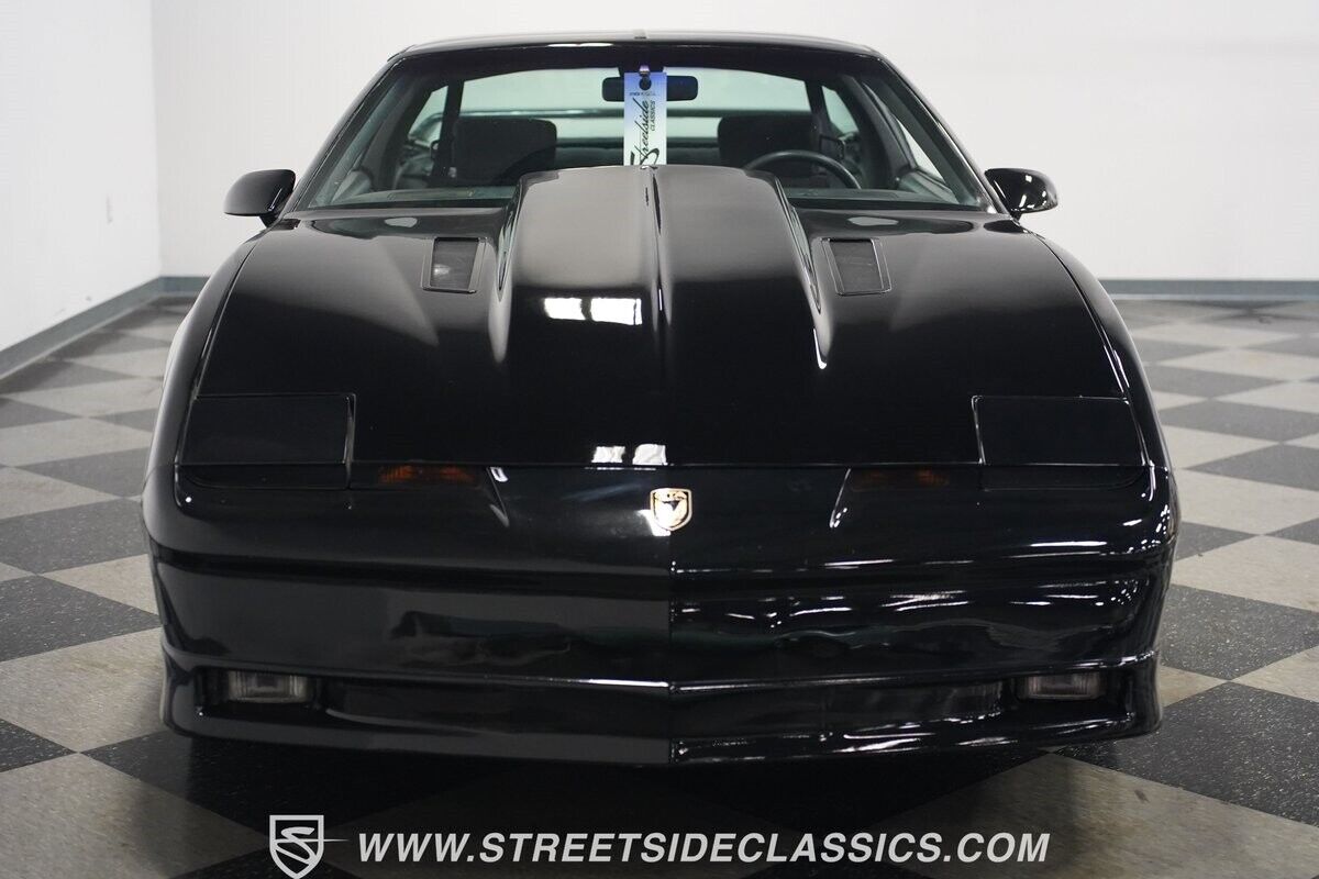 Pontiac-Firebird-1985-Black-Black-118869-5