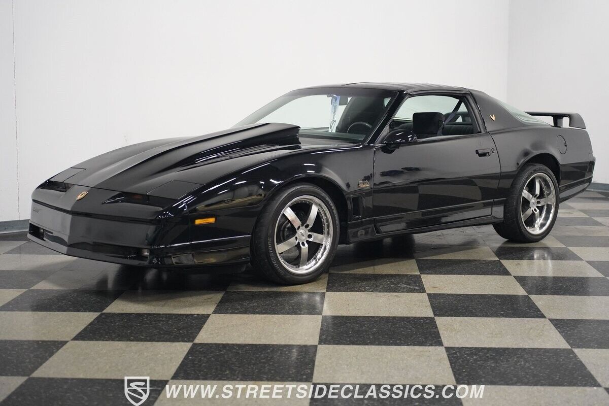 Pontiac-Firebird-1985-Black-Black-118869-7