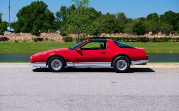 Pontiac-Firebird-1986-Red-Black-223173-1