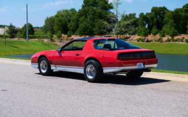 Pontiac-Firebird-1986-Red-Black-223173-3