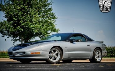 Pontiac-Firebird-1995-Silver-Black-156636-2