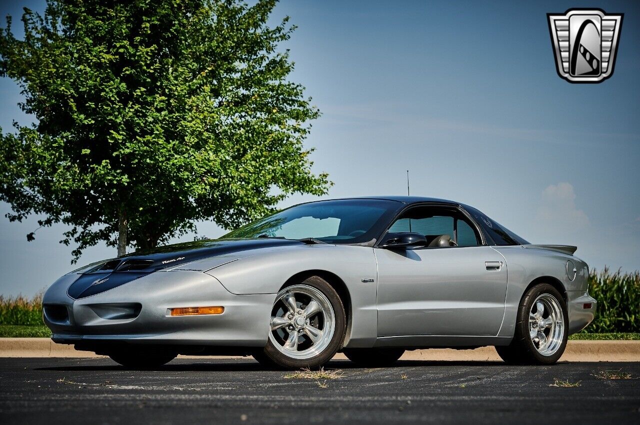 Pontiac-Firebird-1995-Silver-Black-156636-2