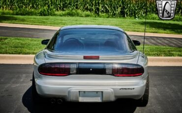 Pontiac-Firebird-1995-Silver-Black-156636-5