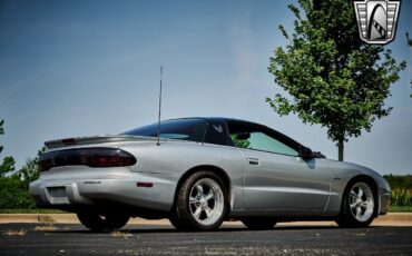 Pontiac-Firebird-1995-Silver-Black-156636-6