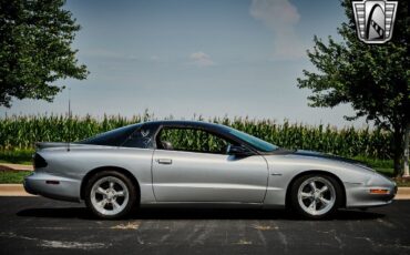 Pontiac-Firebird-1995-Silver-Black-156636-7