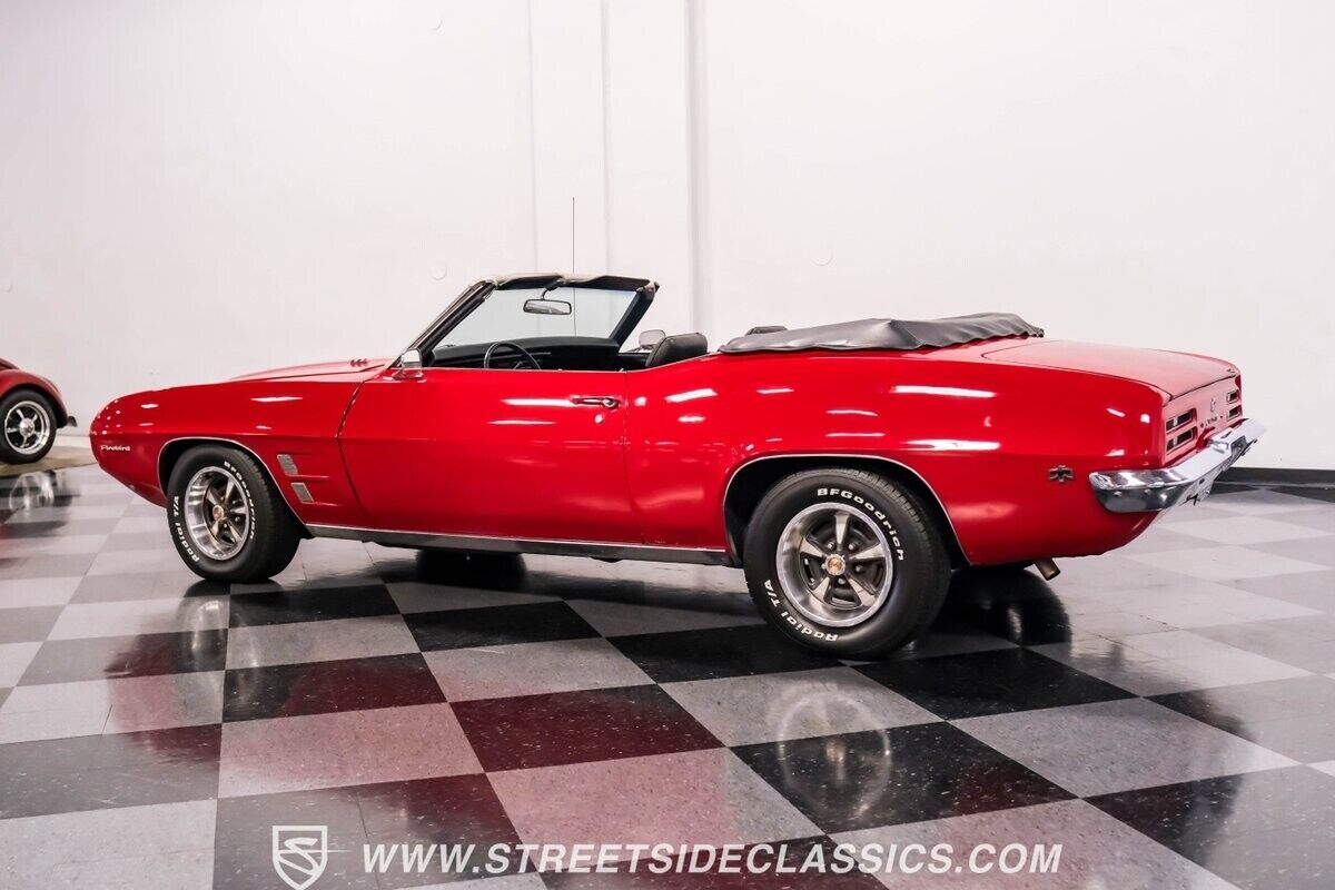 Pontiac-Firebird-Cabriolet-1969-Red-Black-84903-7