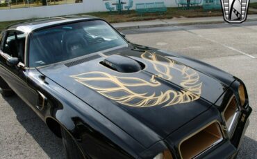 Pontiac-Firebird-Coupe-1976-Black-Black-48634-10