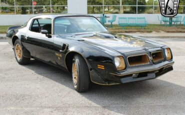 Pontiac-Firebird-Coupe-1976-Black-Black-48634-3