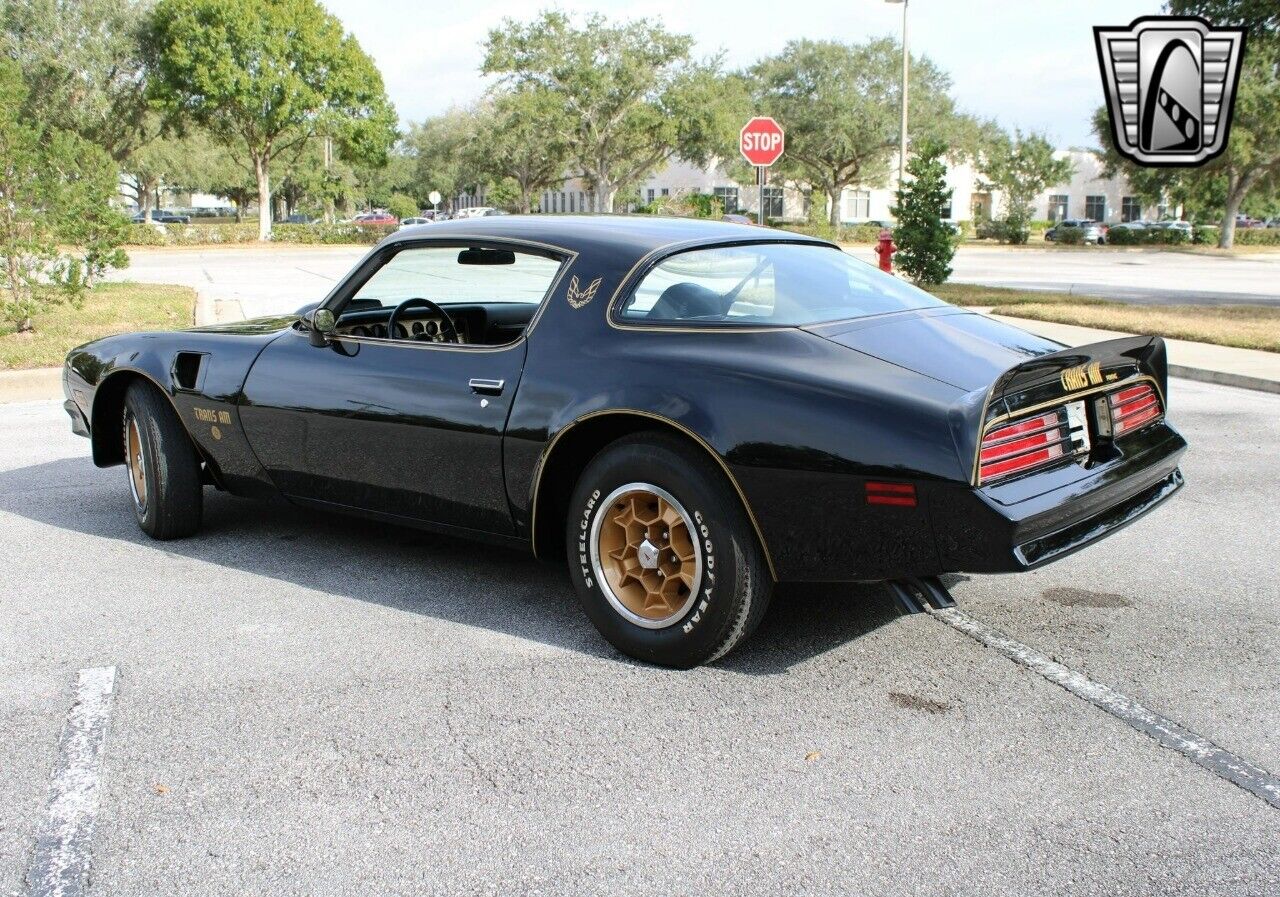 Pontiac-Firebird-Coupe-1976-Black-Black-48634-5