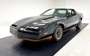 Pontiac Firebird Coupe 1982