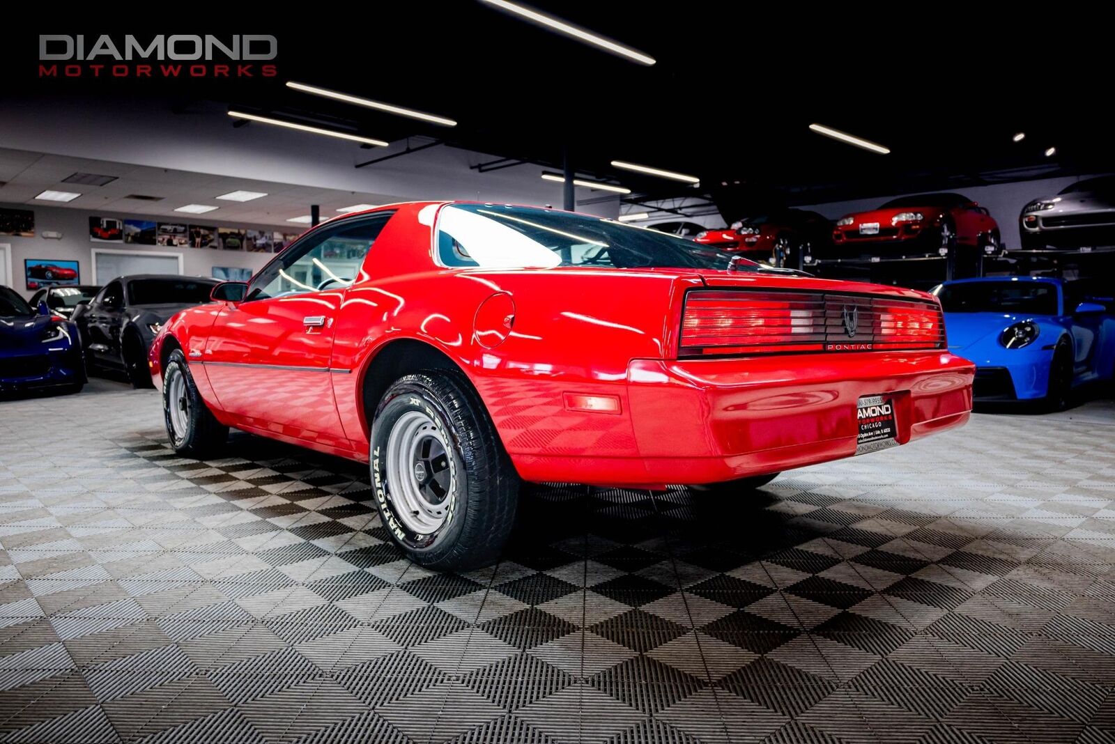 Pontiac-Firebird-Coupe-1984-Red-Charcoal-18272-1