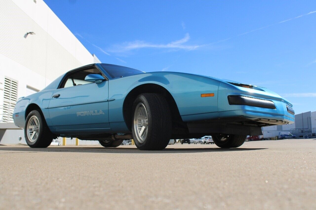 Pontiac-Firebird-Coupe-1988-7