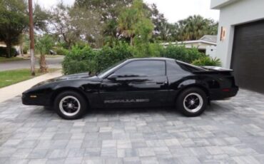 Pontiac-Firebird-Coupe-1989-3