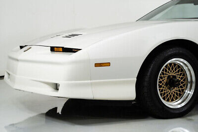 Pontiac-Firebird-Coupe-1989-4