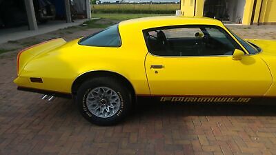 Pontiac-Firebird-Formula-Coupe-1978-Yellow-Black-16093-5