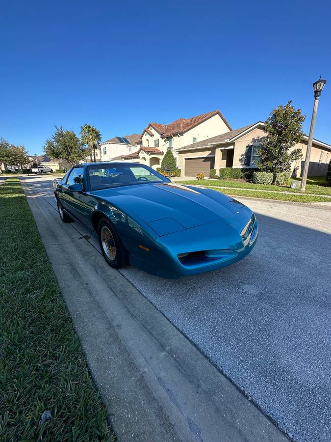 Pontiac-Firebird-formula-1992-5