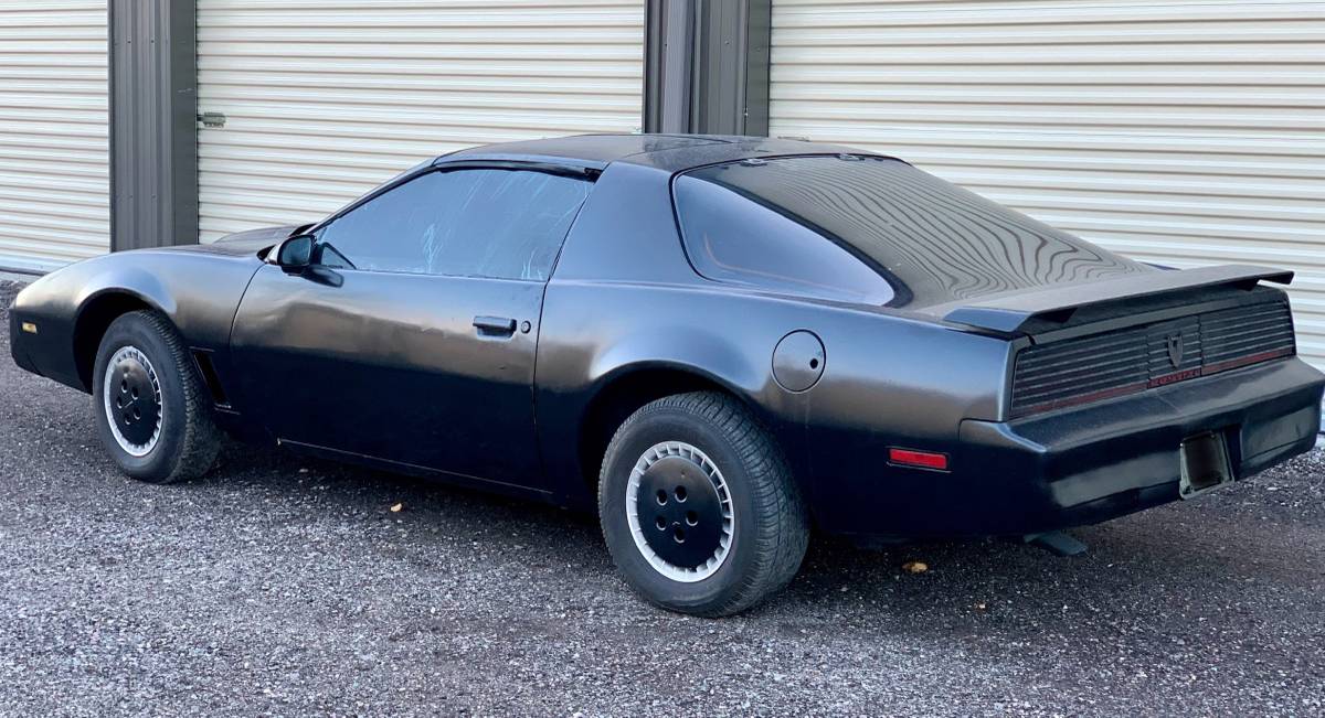 Pontiac-Firebird-trans-am-1982-1