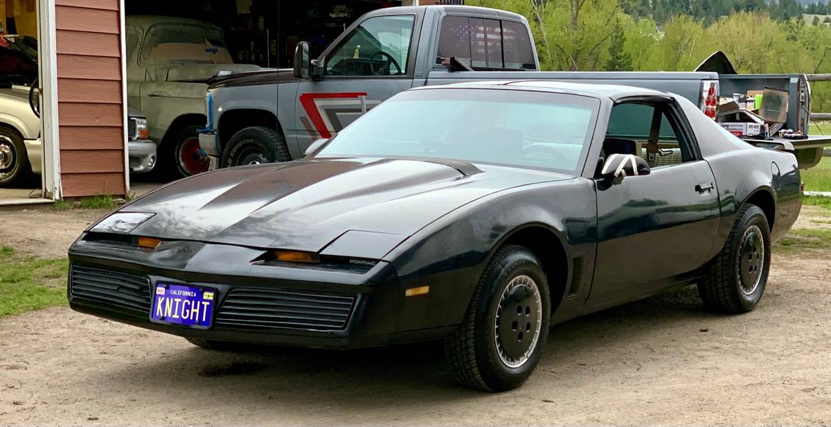 Pontiac-Firebird-trans-am-1982-4